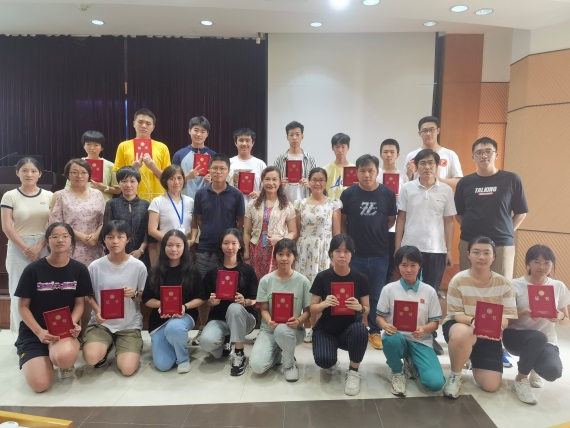 D:\科普\2023\2022學年英才計劃\2023-7 暑假營\20230722結(jié)營匯報-照片\微信圖片_20230724095803.jpg